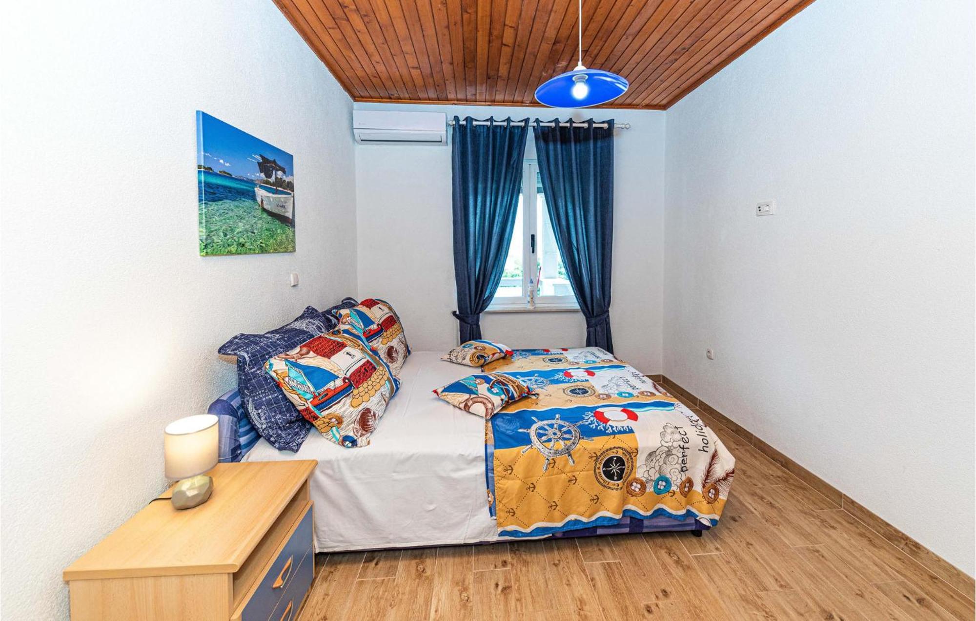 Nice Apartment In Kastel Stafilic With Sauna Kaštela Εξωτερικό φωτογραφία