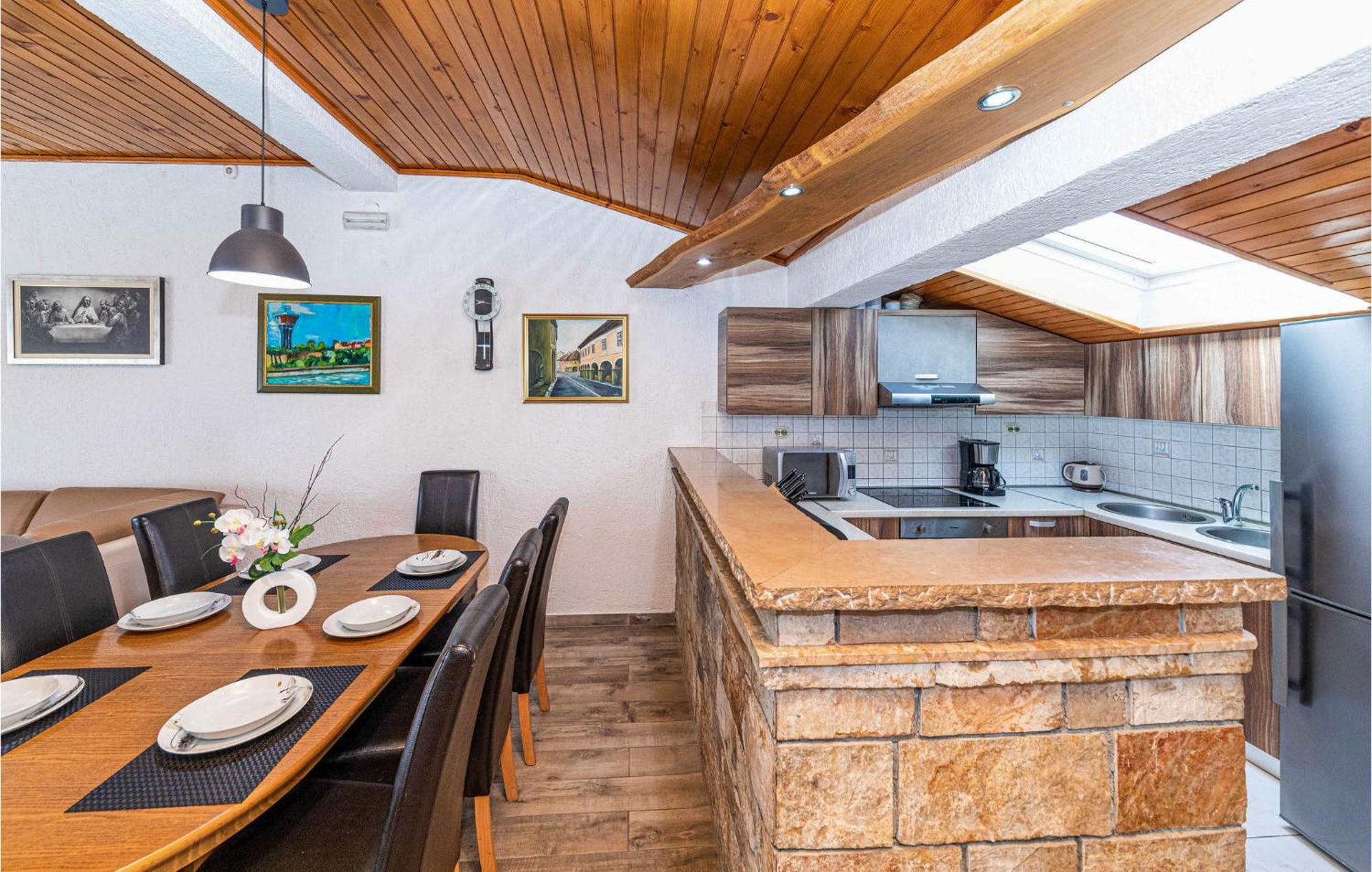 Nice Apartment In Kastel Stafilic With Sauna Kaštela Εξωτερικό φωτογραφία
