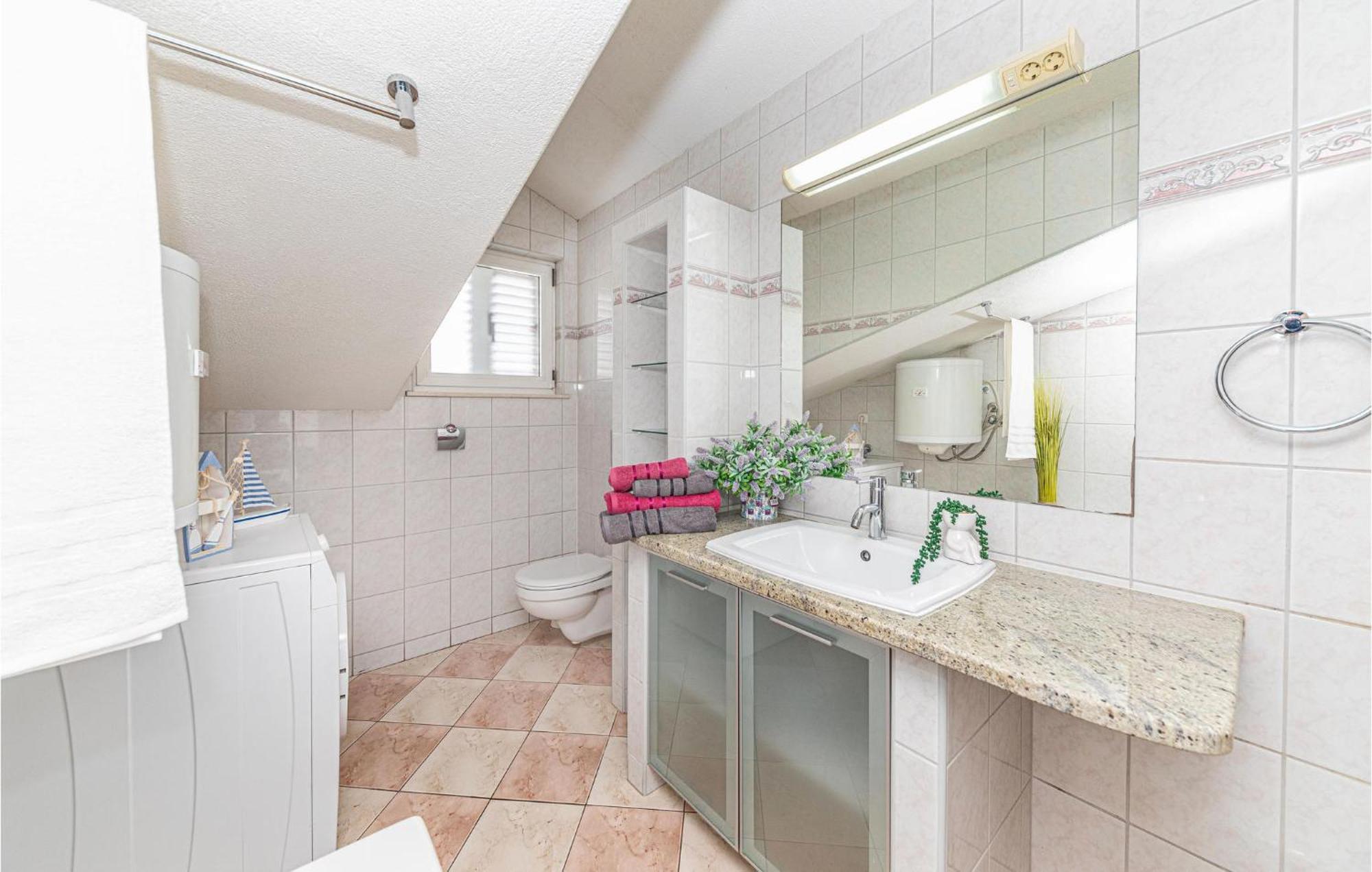 Nice Apartment In Kastel Stafilic With Sauna Kaštela Εξωτερικό φωτογραφία